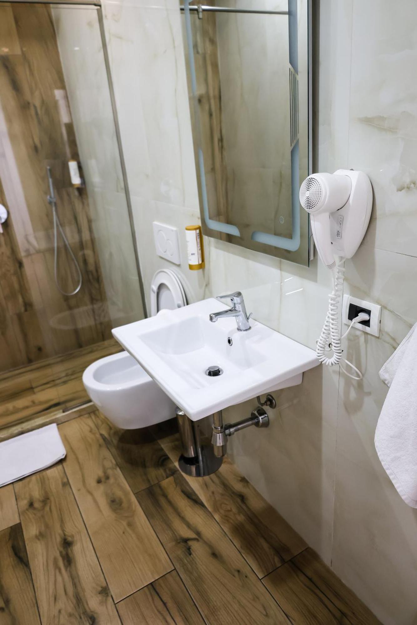 Cosmo Beach Hotel Дуррес Номер фото